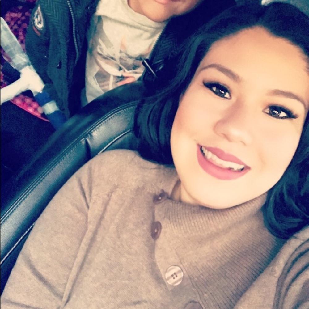 Meet your Posher, Vanessa